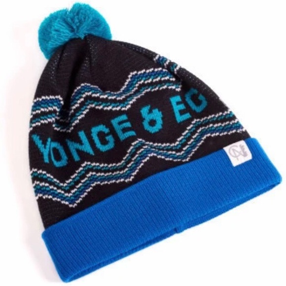 Yonge & Eglinton toque - Picture 1 of 3